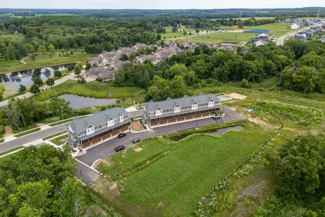 $414,900 | 2674 Notre Dame Drive, Unit 105, Fitchburg, WI 53711