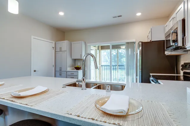 $414,900 | 2674 Notre Dame Drive, Unit 105, Fitchburg, WI 53711