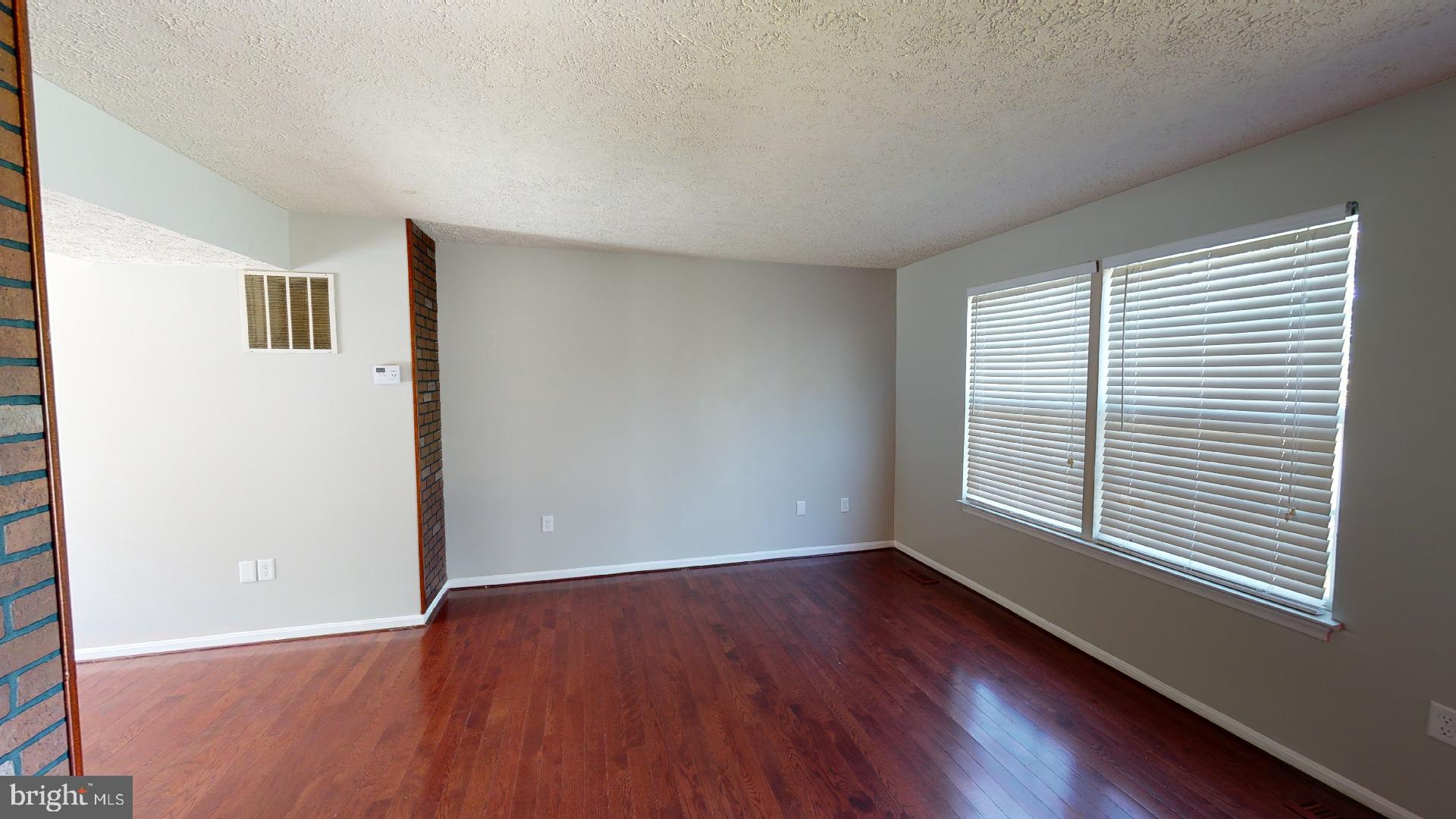 2105 Riding Crop Way Baltimore, MD 21244 - Photo 5 of 23