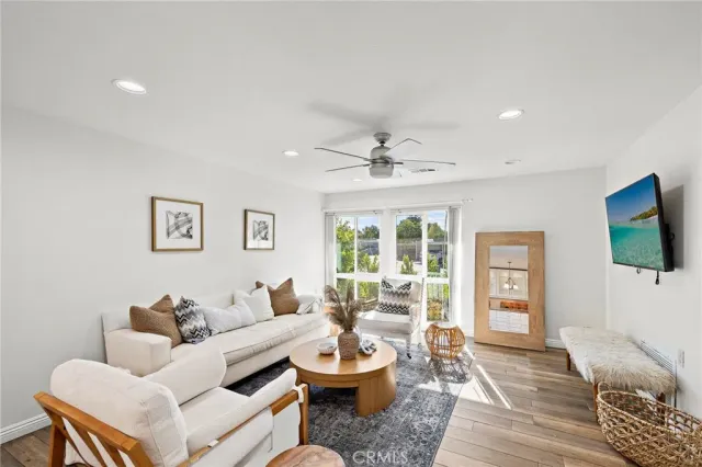 $399,000 | 2119 Via Puerta, Laguna Woods, CA 92637