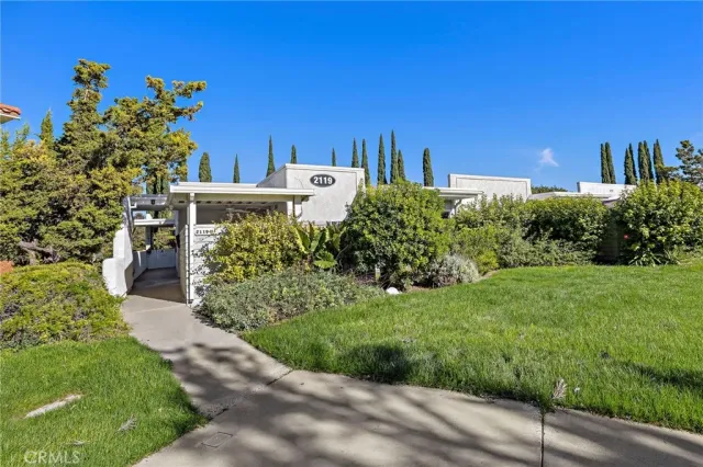 $399,000 | 2119 Via Puerta, Laguna Woods, CA 92637