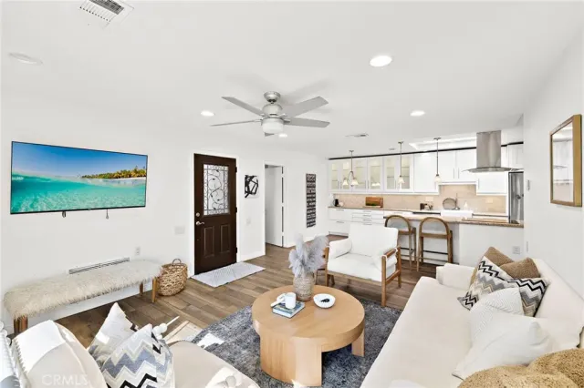 $399,000 | 2119 Via Puerta, Laguna Woods, CA 92637