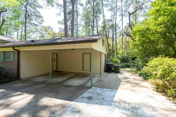 $450,000 | 2102 Great Oak Drive, Tallahassee, FL 32303