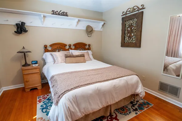 $450,000 | 2102 Great Oak Drive, Tallahassee, FL 32303