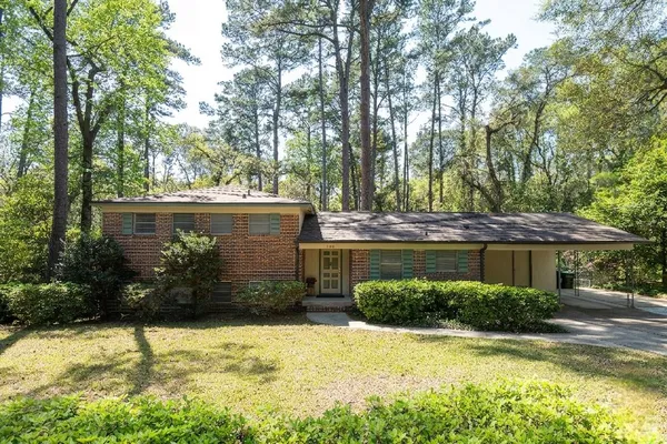 $450,000 | 2102 Great Oak Drive, Tallahassee, FL 32303