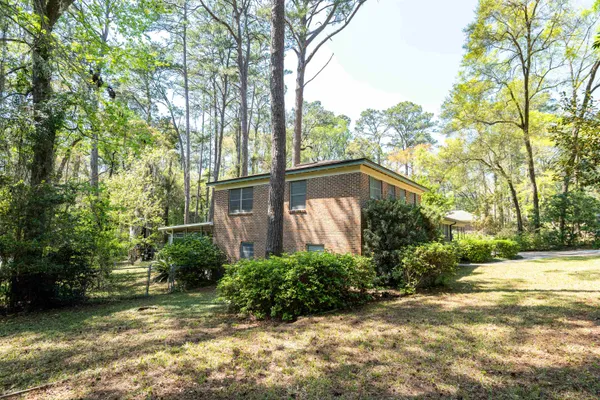 $450,000 | 2102 Great Oak Drive, Tallahassee, FL 32303