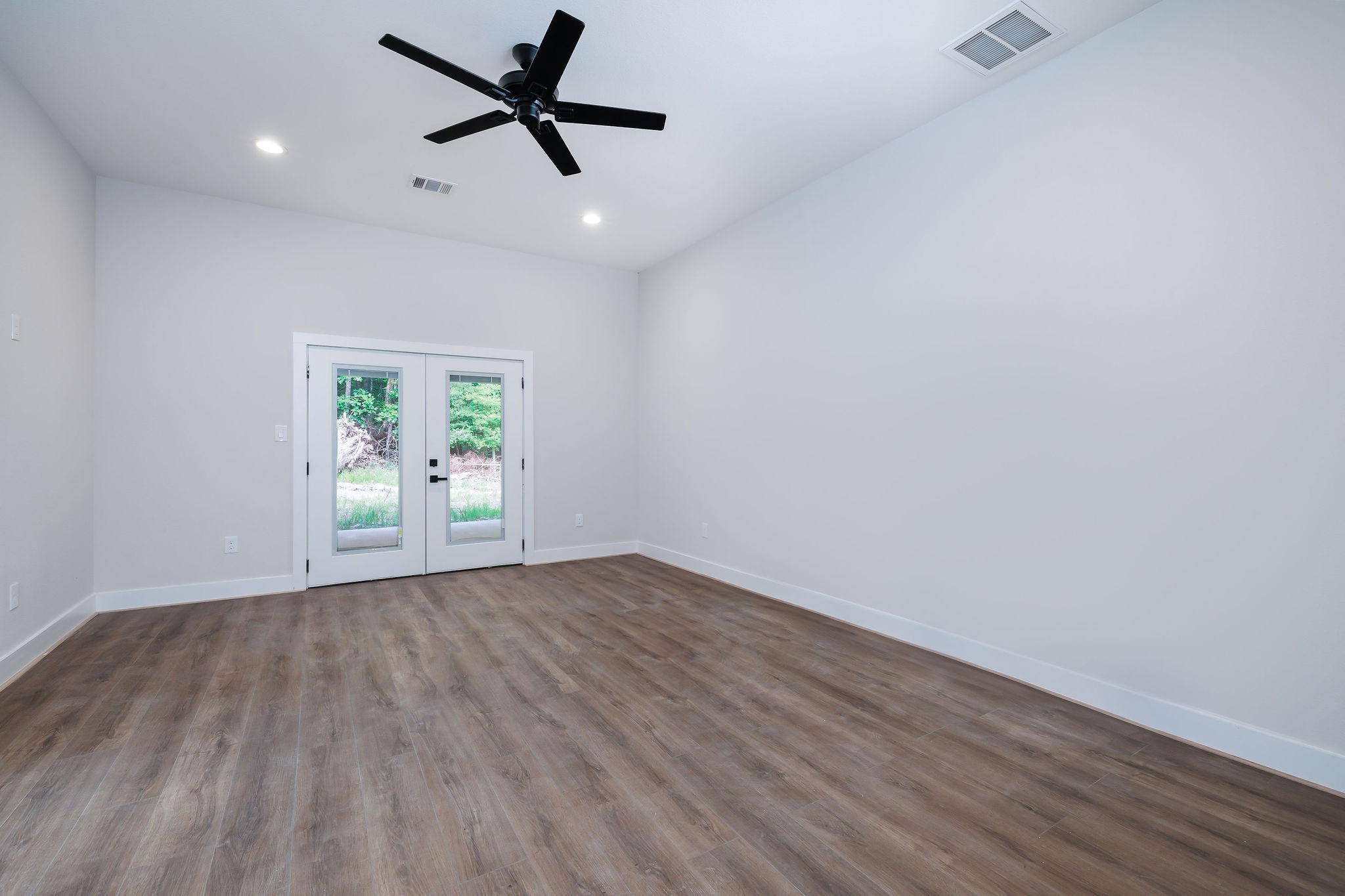 354 Peach Pt Lane Trinity, TX 75862 - Photo 9 of 27