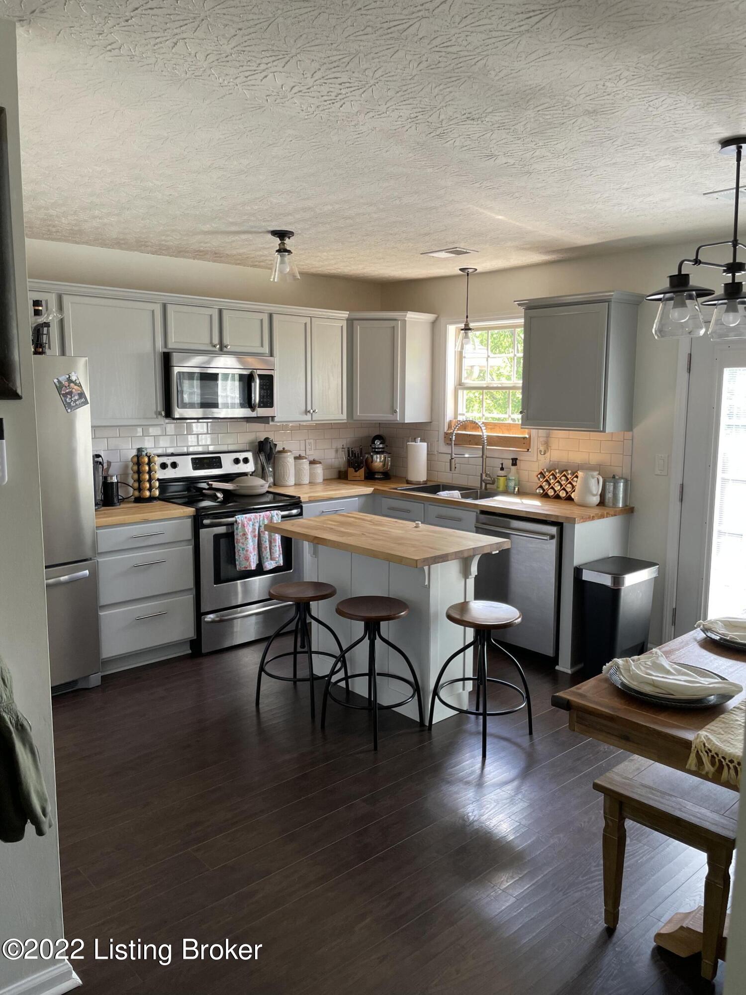 196 Strawberry Fields Road Lexington, KY 40516 - Photo 10 of 21 67390505963__998D1C58-7751-4F6B-A5AC-BE3