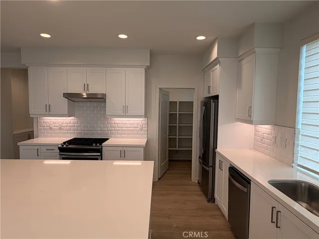 $4,700 | 126 Novel, Irvine, CA 92618