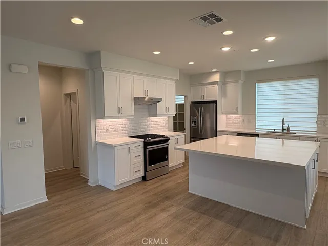 $4,700 | 126 Novel, Irvine, CA 92618