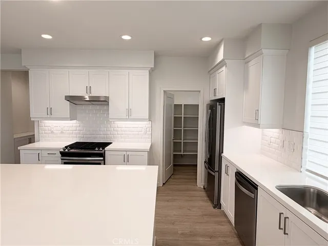 $4,700 | 126 Novel, Irvine, CA 92618