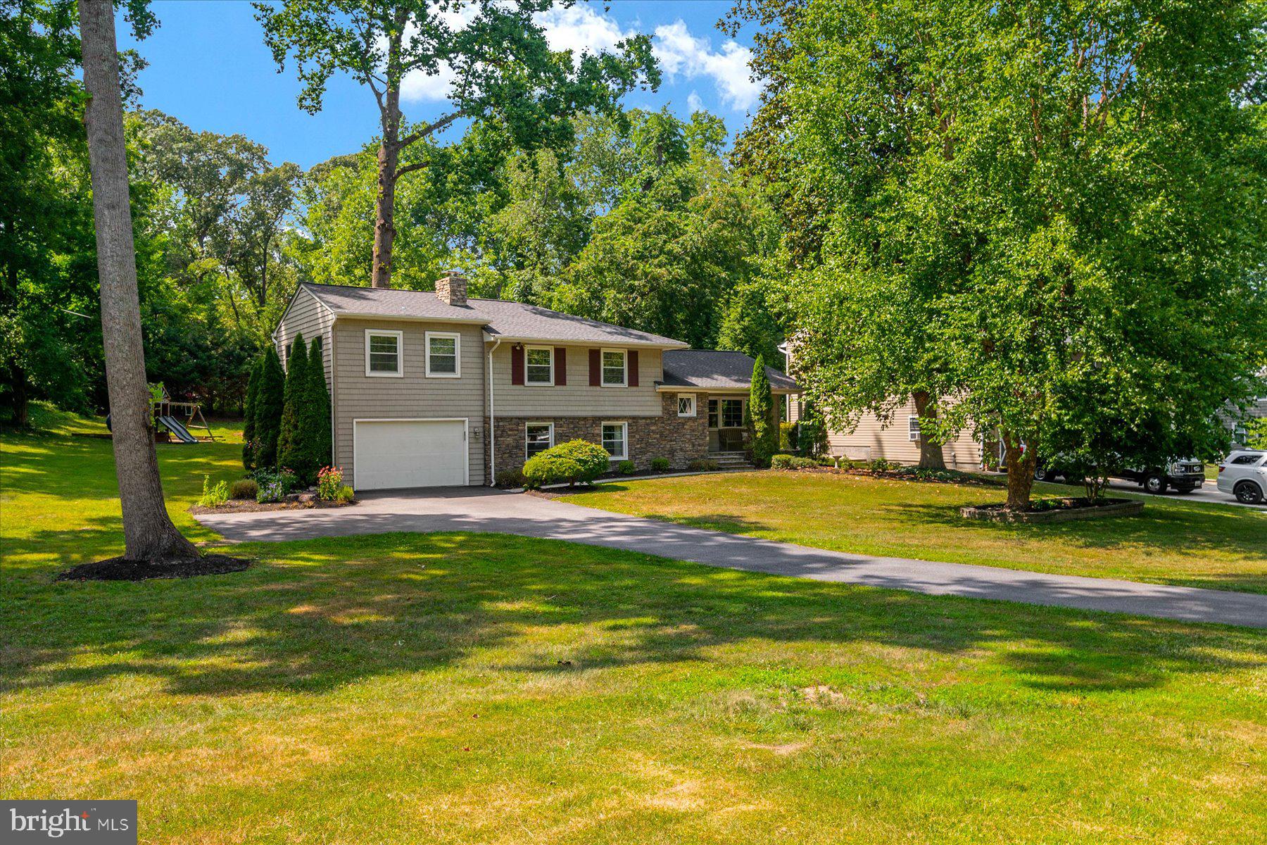 1134 Valley Drive Pasadena, MD 21122 - Photo 3 of 61