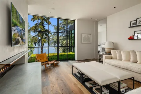 $79,000,000 | Undisclosed Address, Bellevue, WA 98004