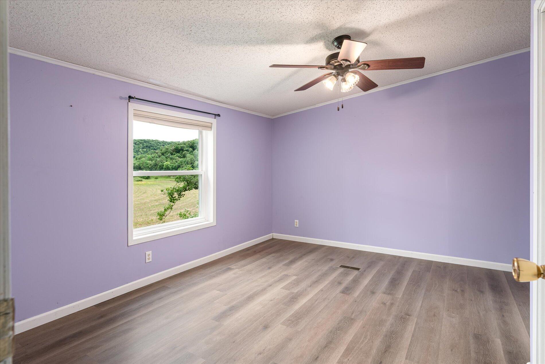 S6205 Sidie Hollow Road Viroqua, WI 54665 - Photo 15 of 22 Primary Bedroom