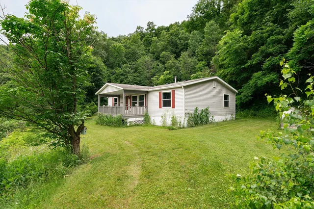 $234,900 | S6205 Sidie Hollow Road, Viroqua, WI 54665
