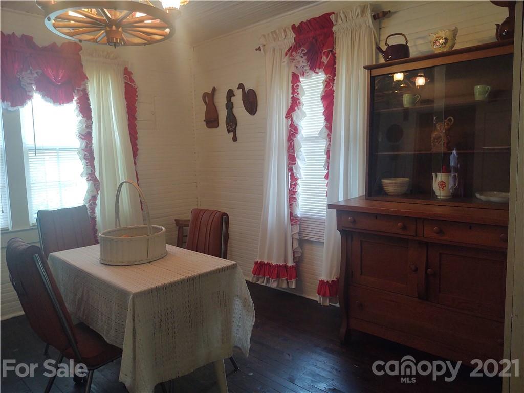 843 Kelly Road Forest City, NC 28043 - Photo 3 of 18 Gallery Image 3