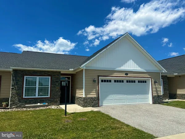 $309,900 | 103 Blackbird Lane, Shippensburg, PA 17257