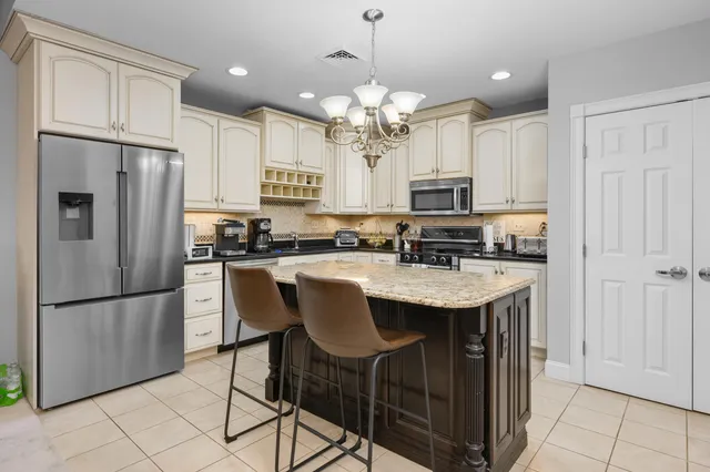 $599,900 | 68 Center Street, Unit STE 13, Hyannis, MA 02601