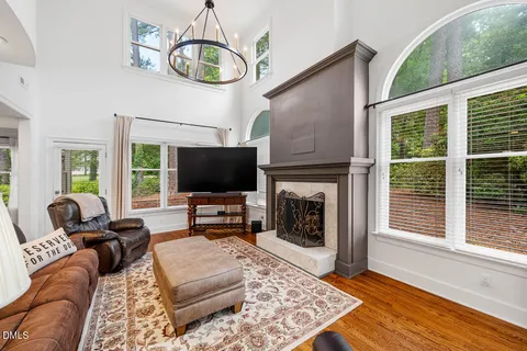 $725,000 | 100 Greensview Drive, Cary, NC 27518