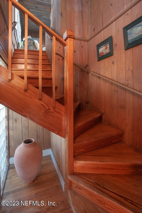 1416 Strand Street Neptune Beach, FL 32266 - Photo 8 of 27 a view of entryway