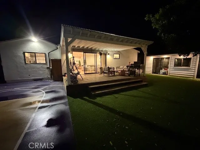 $4,850 | 18719 Martha Street, Tarzana, CA 91356