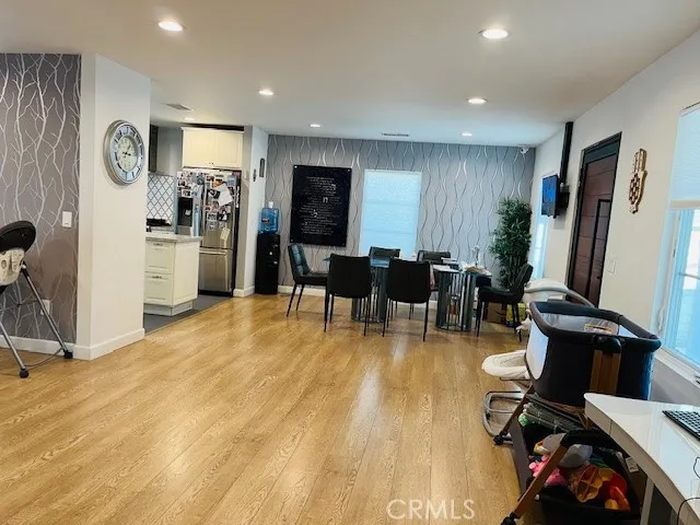 $4,850 | 18719 Martha Street, Tarzana, CA 91356