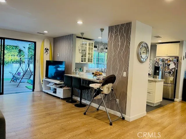 $4,850 | 18719 Martha Street, Tarzana, CA 91356