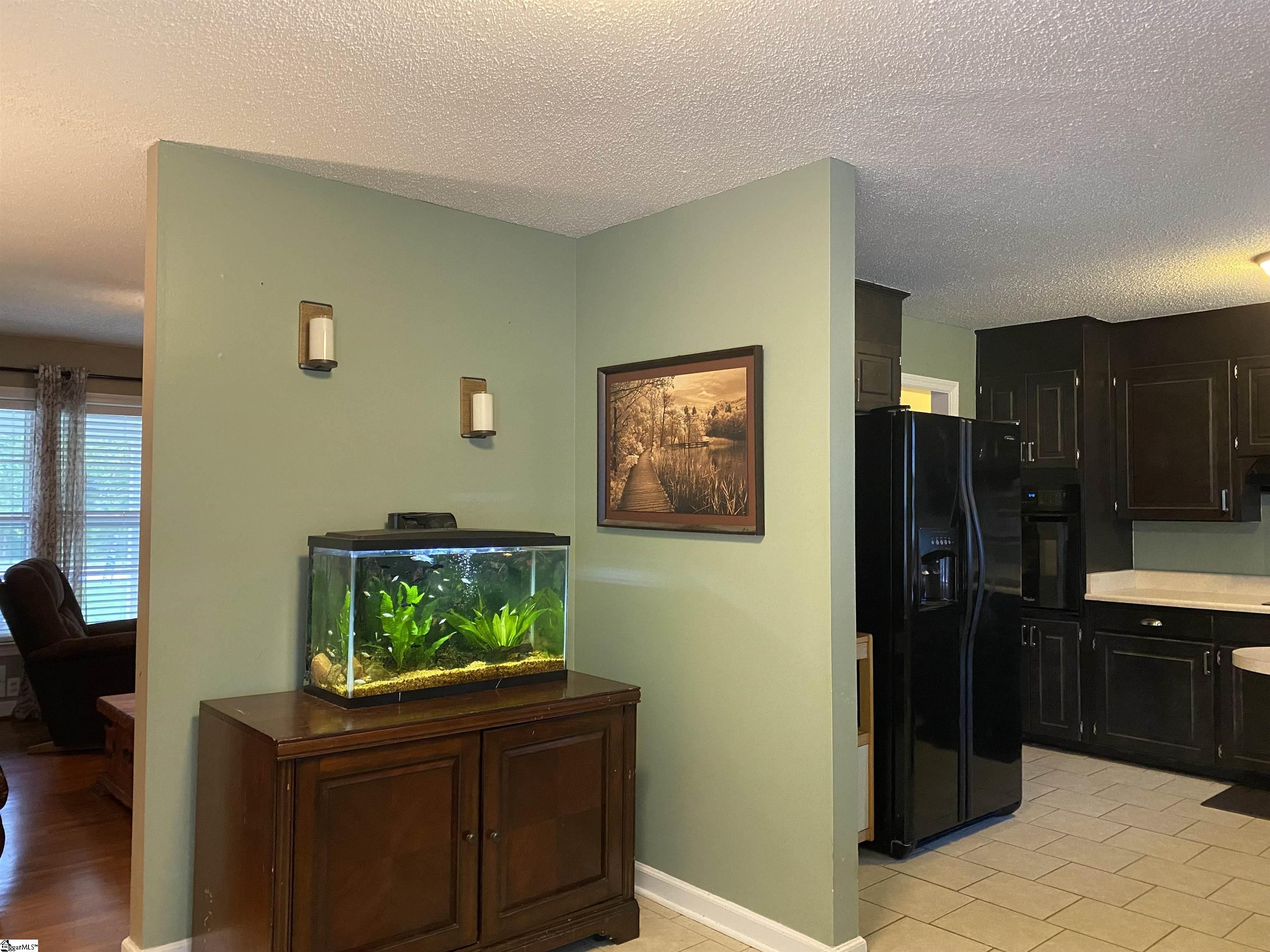 526 Ridgewood Drive Greer, SC 29651 - Photo 10 of 26 Gallery Image 10