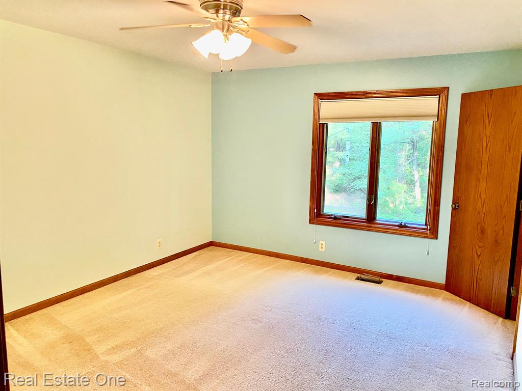 6552 Cowell Road Brighton, MI 48116 - Photo 23 of 33