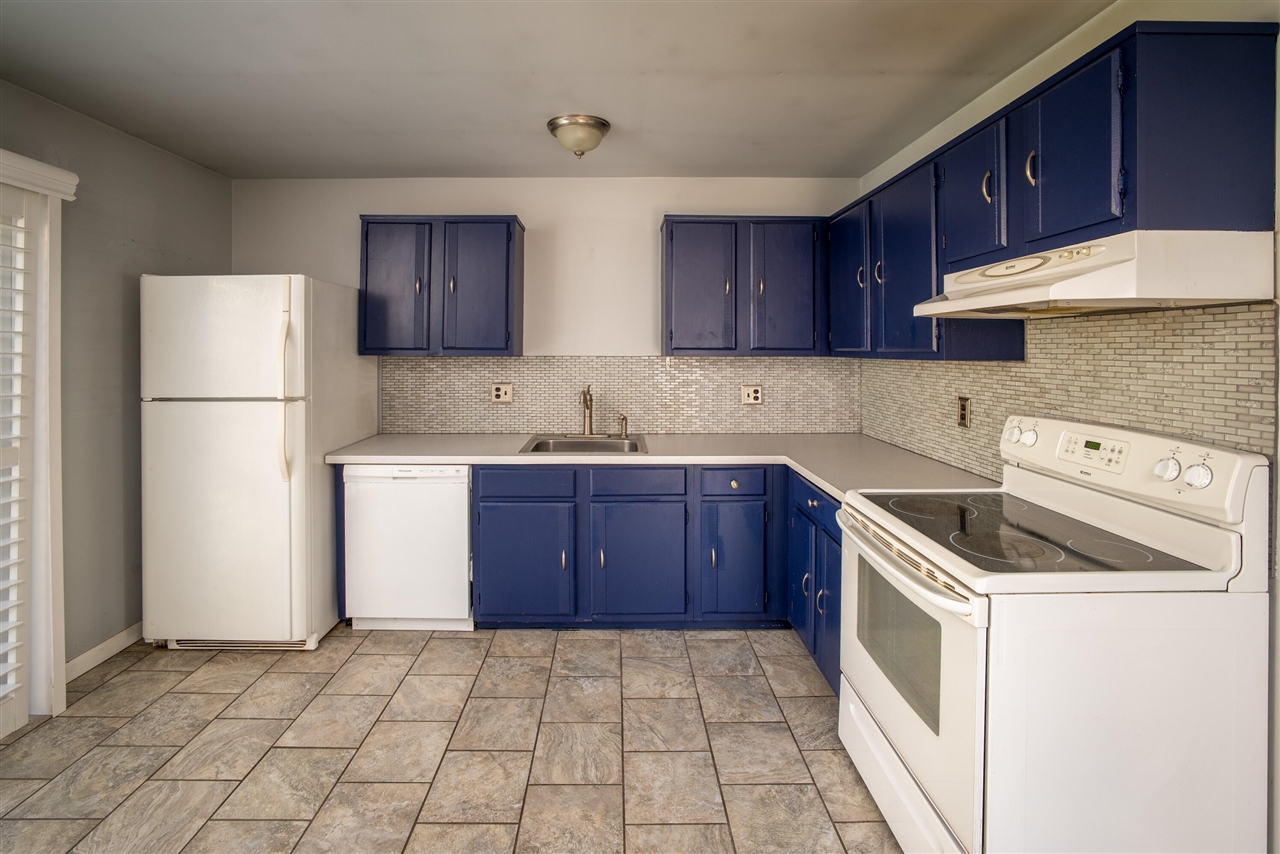 2887 Roundtree Drive Troy, MI 48083 - Photo 6 of 20