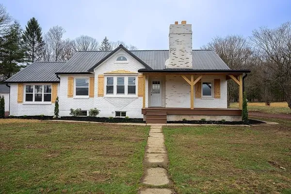 $409,900 | 121 Ben Titus Road, Tamaqua, PA 18252