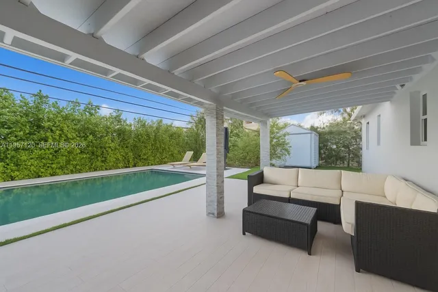 $7,900 | 7235 Southwest 39th Street, Miami, FL 33155