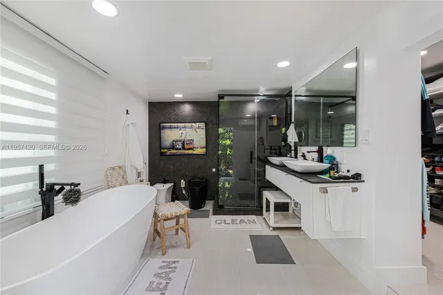 $7,900 | 7235 Southwest 39th Street, Miami, FL 33155