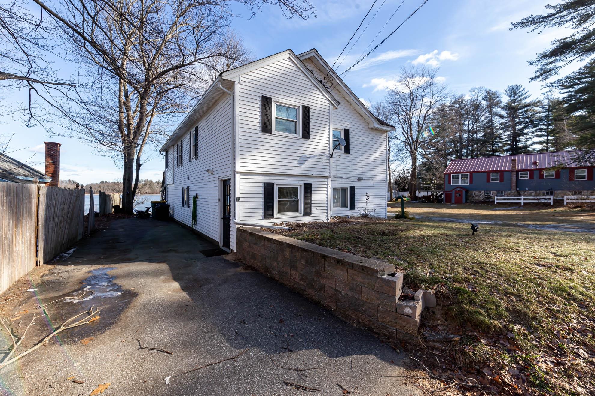 15 Maple Street Kingston, NH 03848 - Photo 9 of 29
