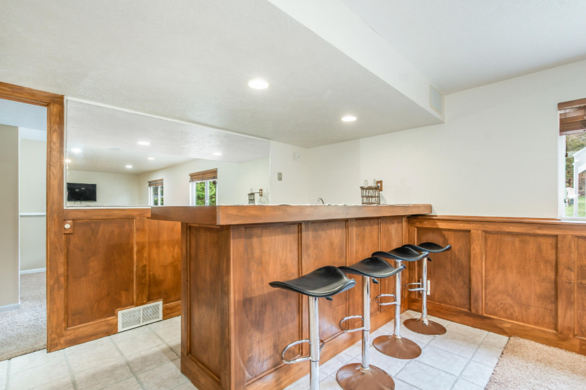 6435 Cascade Road Southeast Grand Rapids, MI 49546 - Photo 14 of 28 15