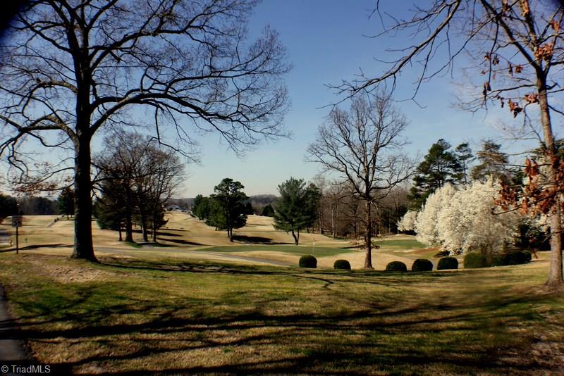 558 Country Club Road Mount Airy, NC 27030 - Photo 7 of 21 Gallery Image 7