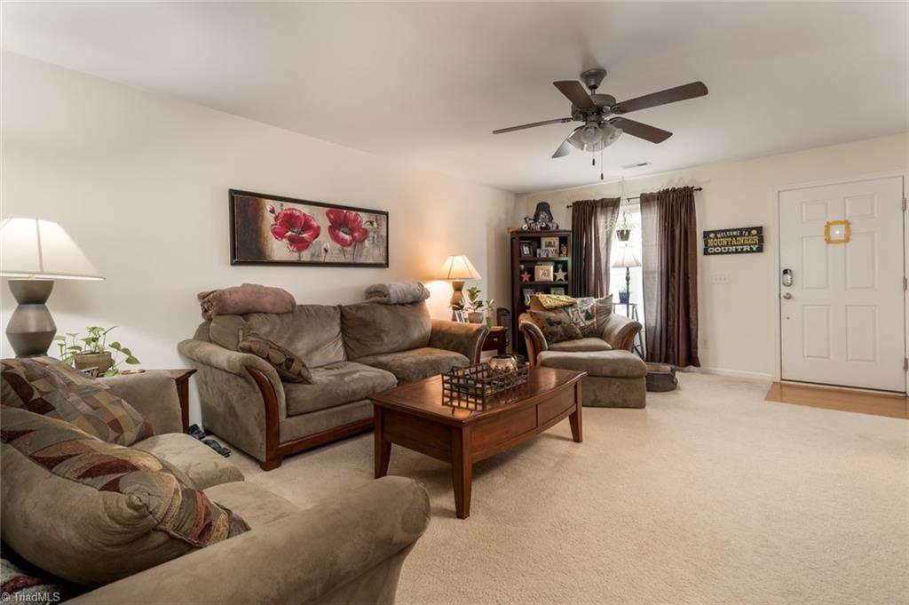 486 Ridgebrooke Drive High Point, NC 27265 - Photo 4 of 25 Gallery Image 4