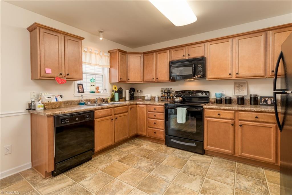 486 Ridgebrooke Drive High Point, NC 27265 - Photo 7 of 25 Gallery Image 7