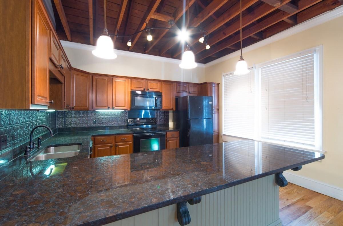 105 Spring Street Charleston, SC 29403 - Photo 5 of 10 105.5 5
