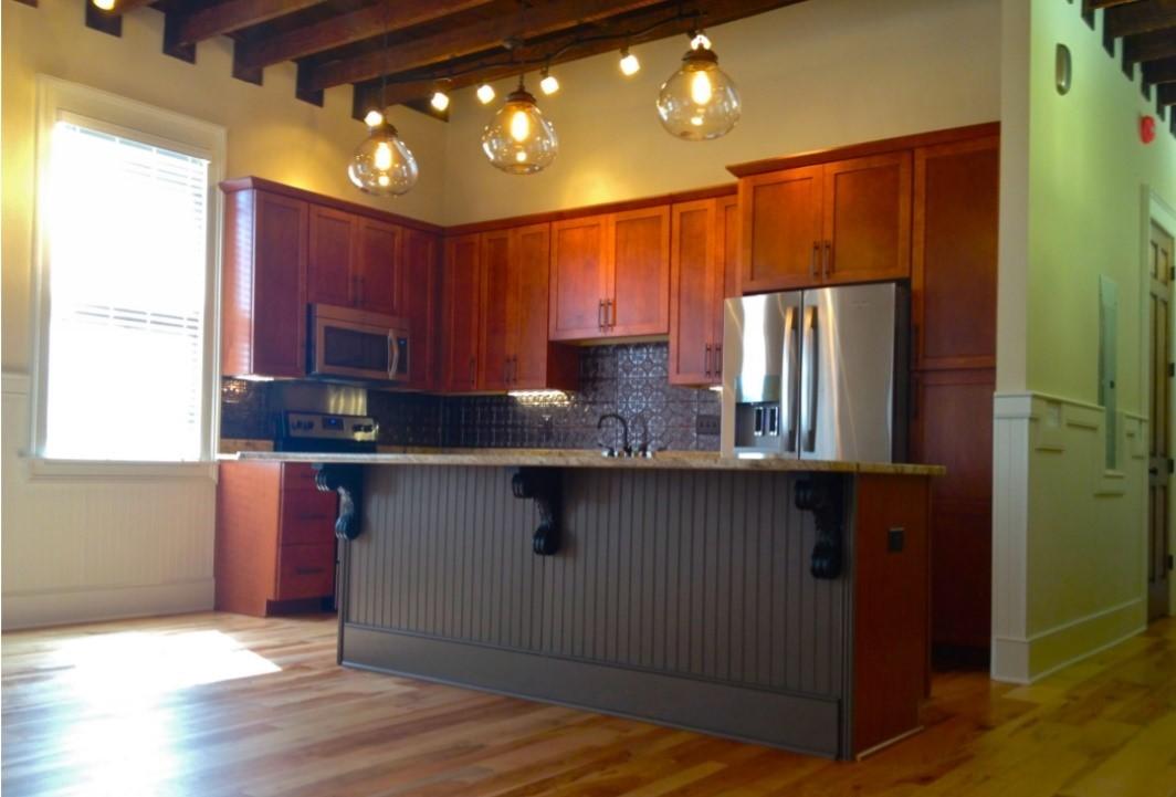 105 Spring Street Charleston, SC 29403 - Photo 8 of 10 82 2