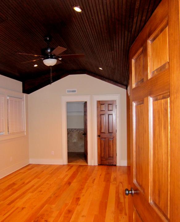 105 Spring Street Charleston, SC 29403 - Photo 9 of 10 82 3