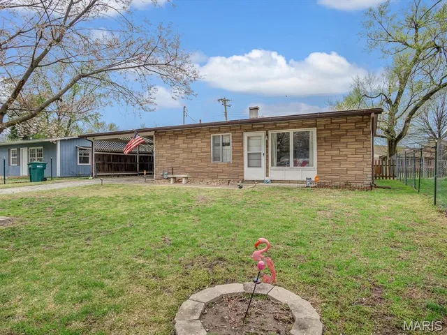 $65,000 | 1120 St Michael Drive, Cahokia, IL 62206