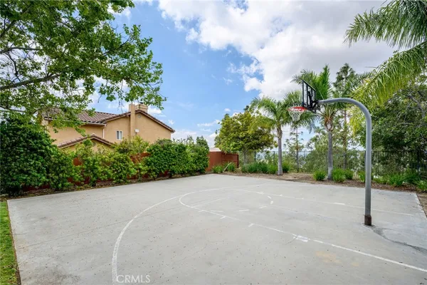 $5,000 | 12134 VÃa Santa Marta, Sylmar, CA 91342