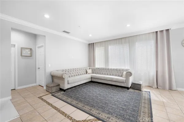 $5,000 | 12134 VÃa Santa Marta, Sylmar, CA 91342