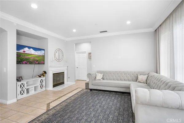 $5,000 | 12134 VÃa Santa Marta, Sylmar, CA 91342