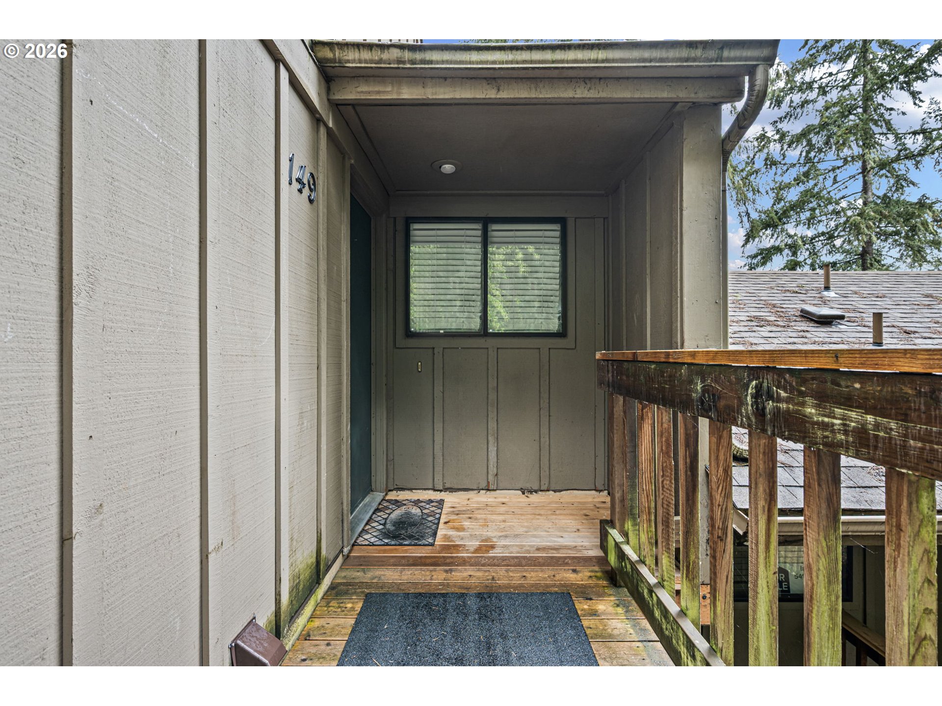 149 Treehill Loop Eugene, OR 97405 - Photo 2 of 40