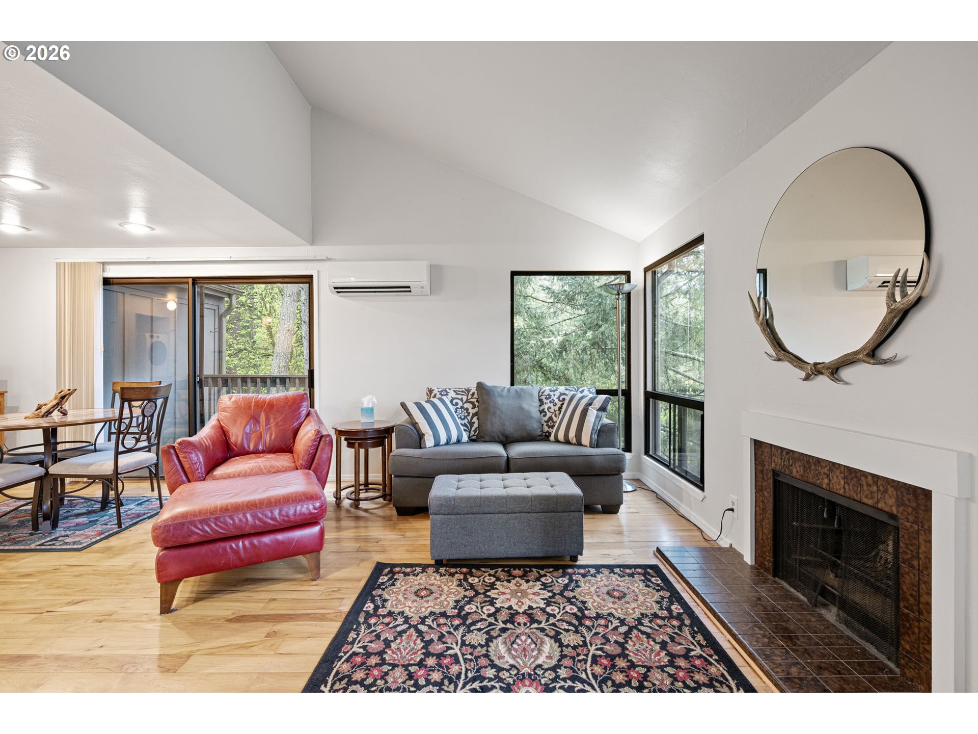 149 Treehill Loop Eugene, OR 97405 - Photo 5 of 40