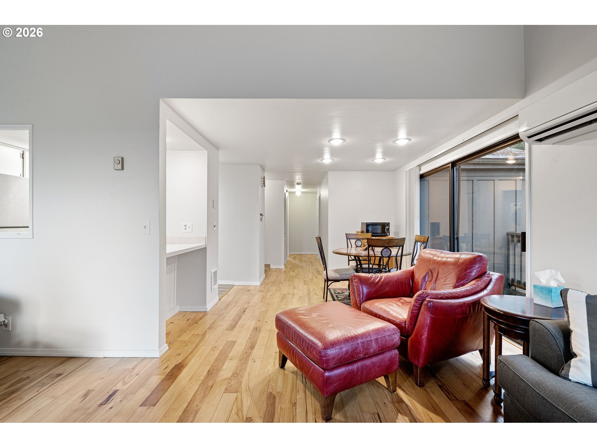 149 Treehill Loop Eugene, OR 97405 - Photo 6 of 40