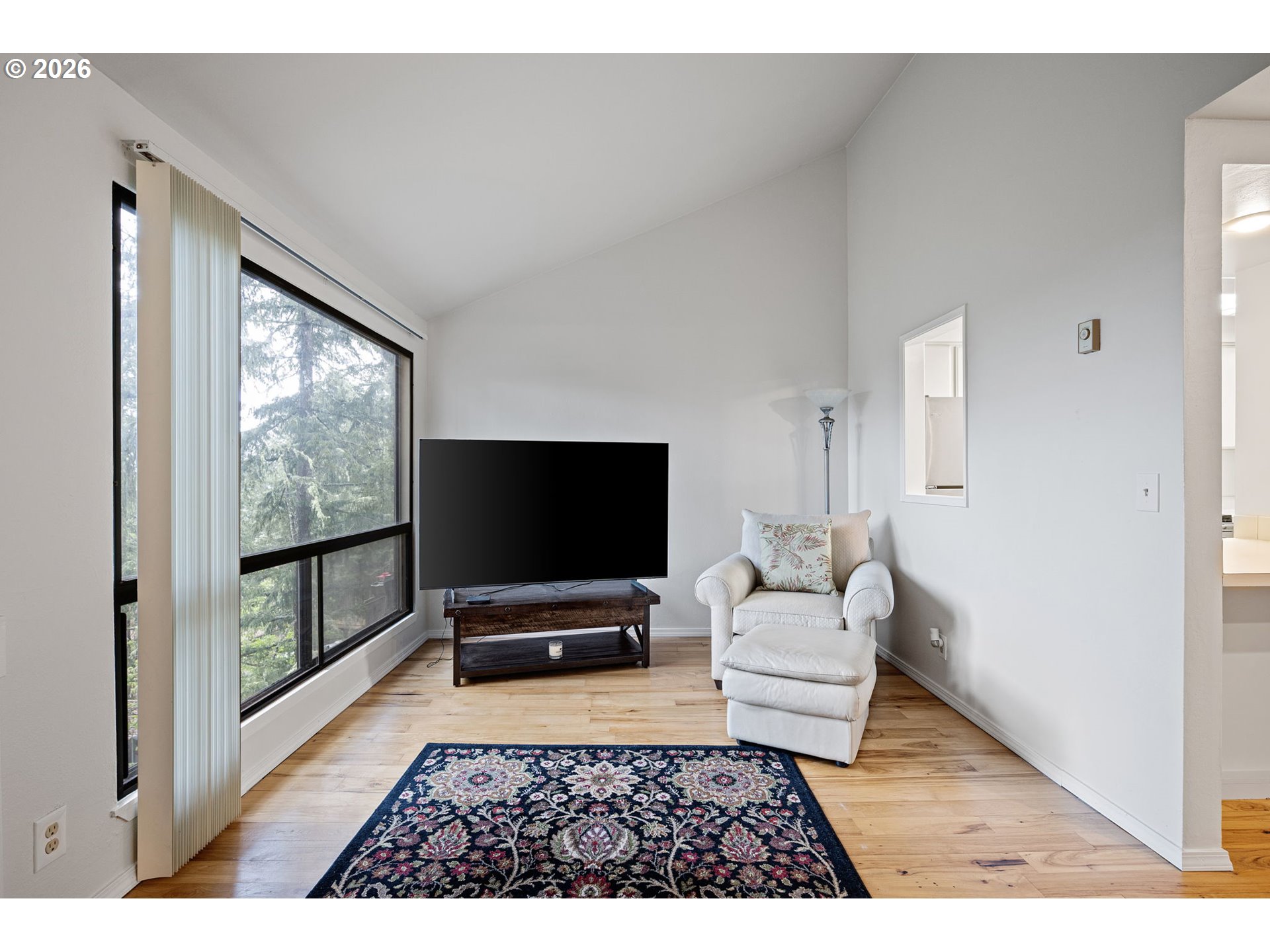 149 Treehill Loop Eugene, OR 97405 - Photo 8 of 40