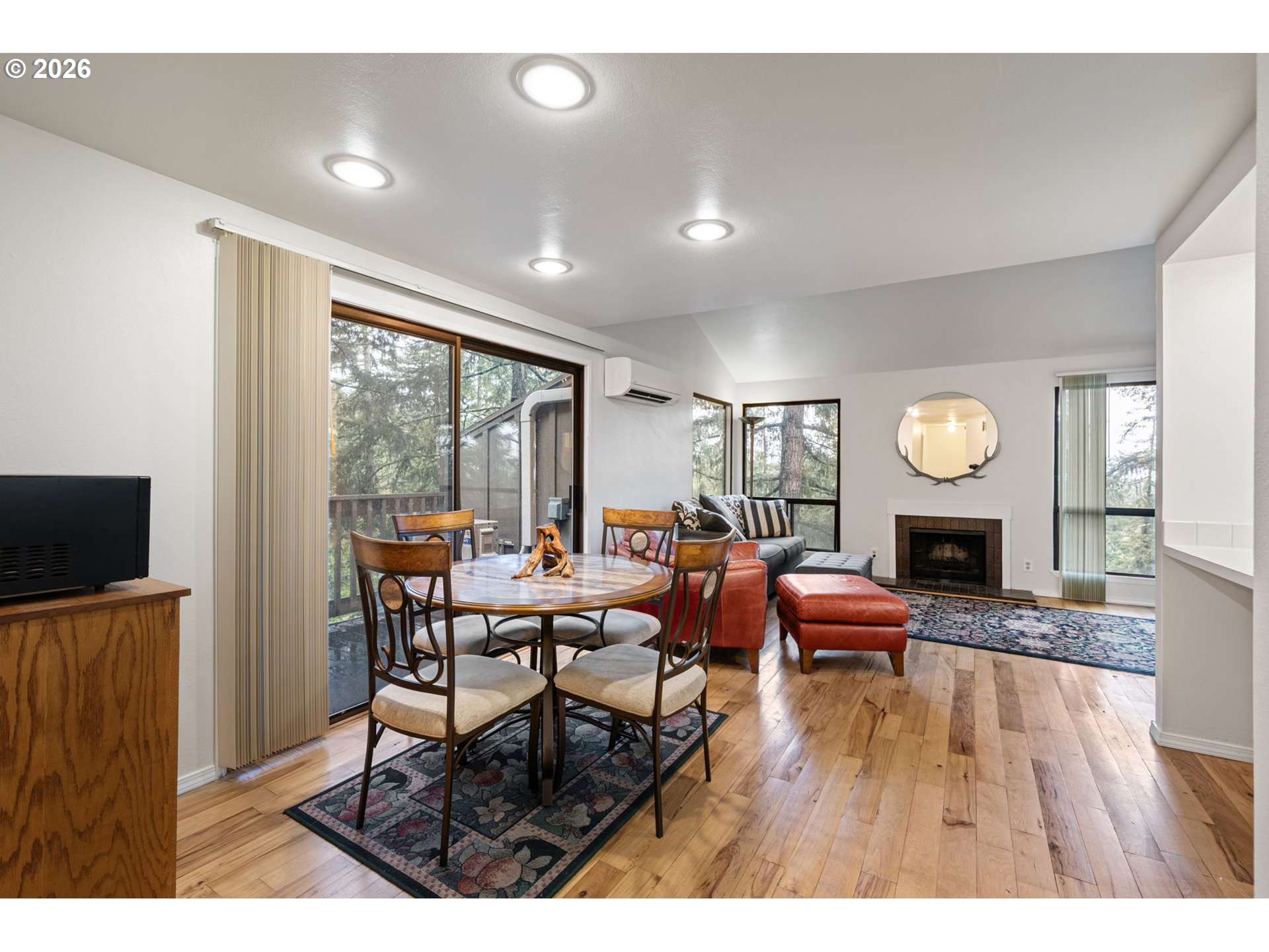 149 Treehill Loop Eugene, OR 97405 - Photo 10 of 40